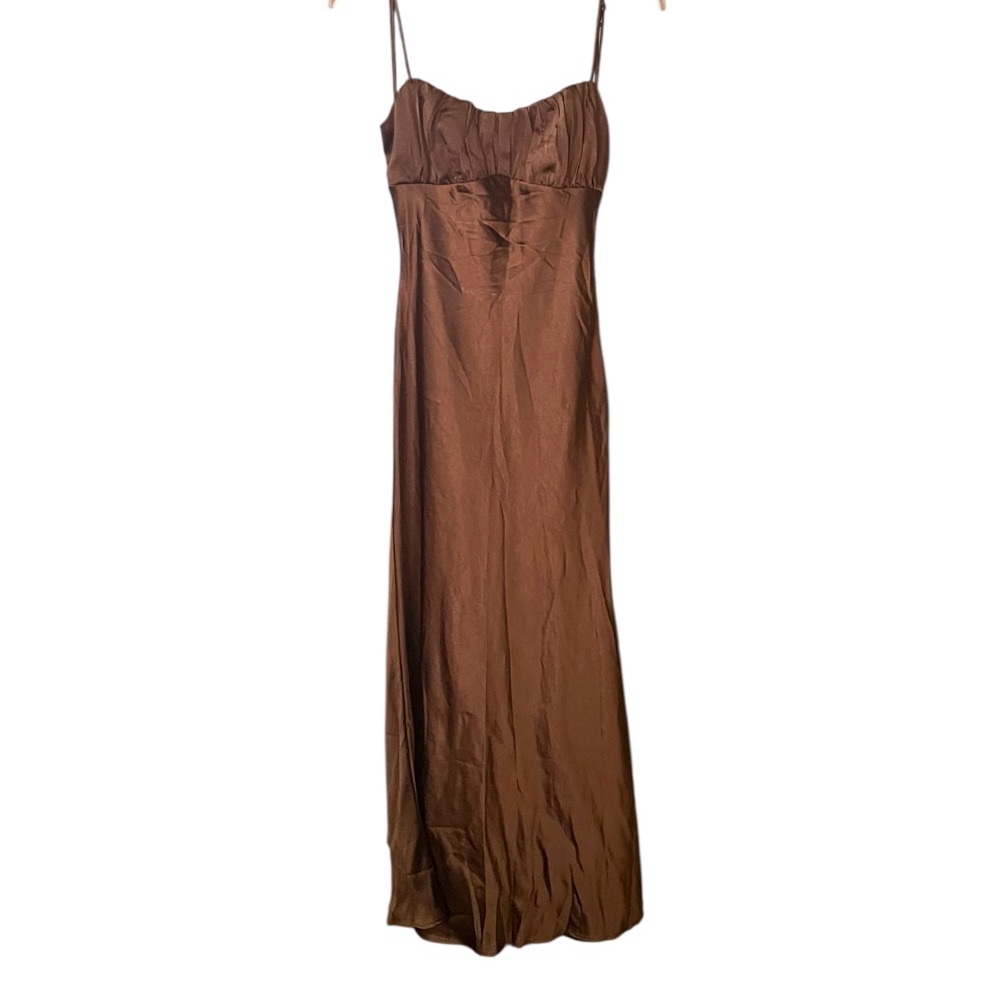 Elegant Sleeveless Maxi Dress with Sweetheart Neckline‎